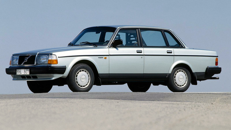 Illustration for article titled My Mom Needs Something Cheap And Fancy To Cram A V8 Into! What Car Should She Buy?